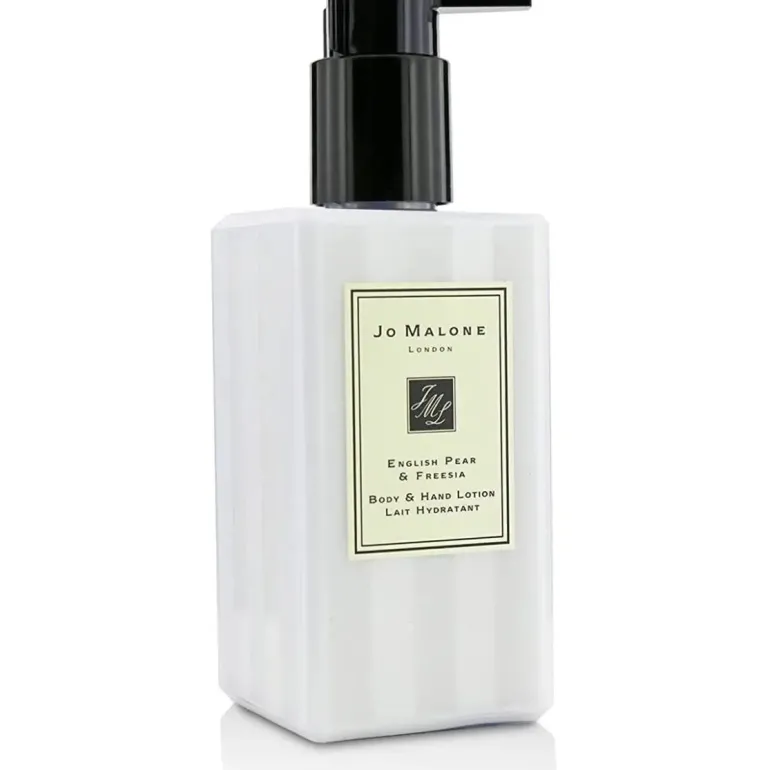 English Pear & Fresia Body Lotion